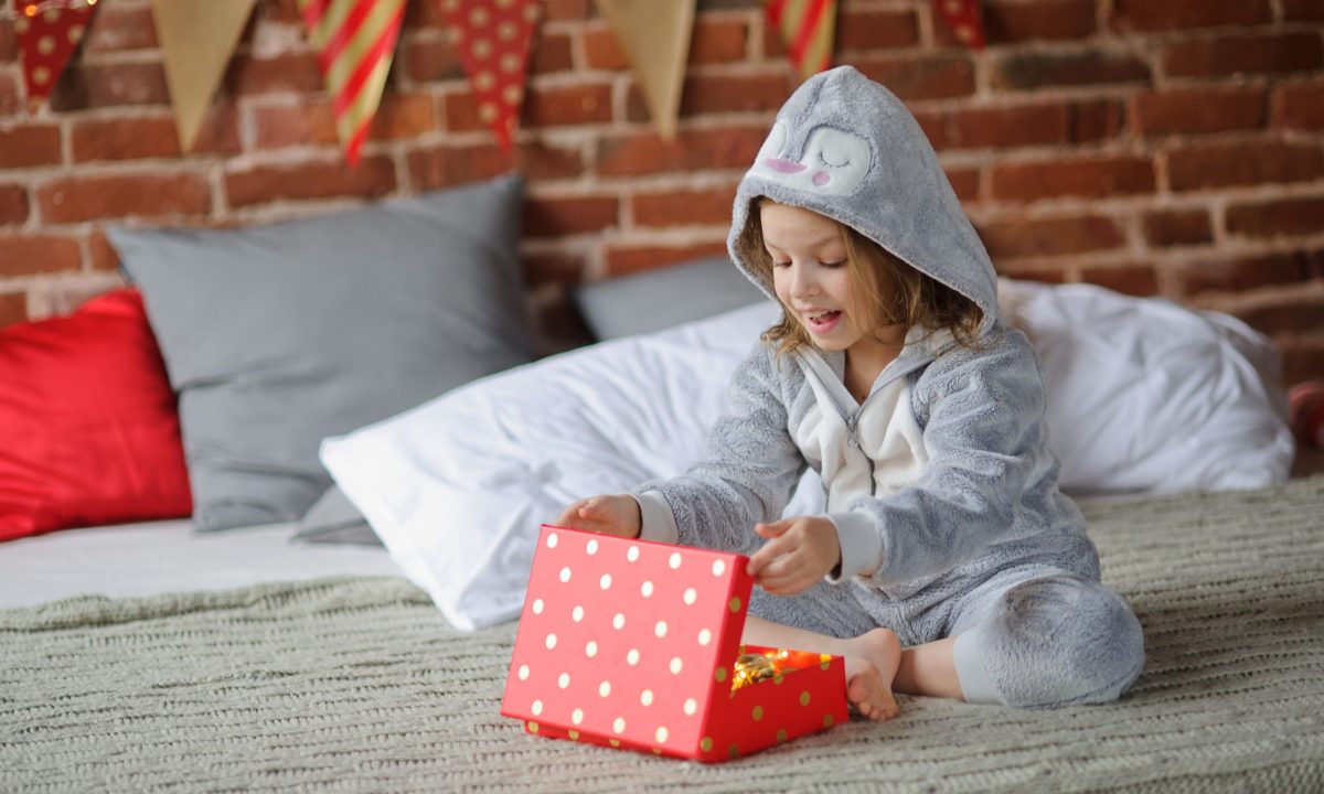 Έρευνες αποκαλύπτουν: Τα πολλά παιχνίδια κάνουν τα παιδιά… δυστυχισμένα