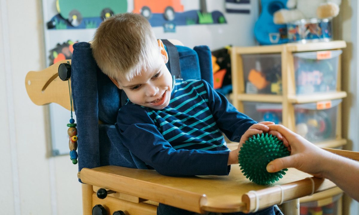 Παιδιά με ειδικές ανάγκες: Δικαιώματα και στήριξη στην καθημερινότητα