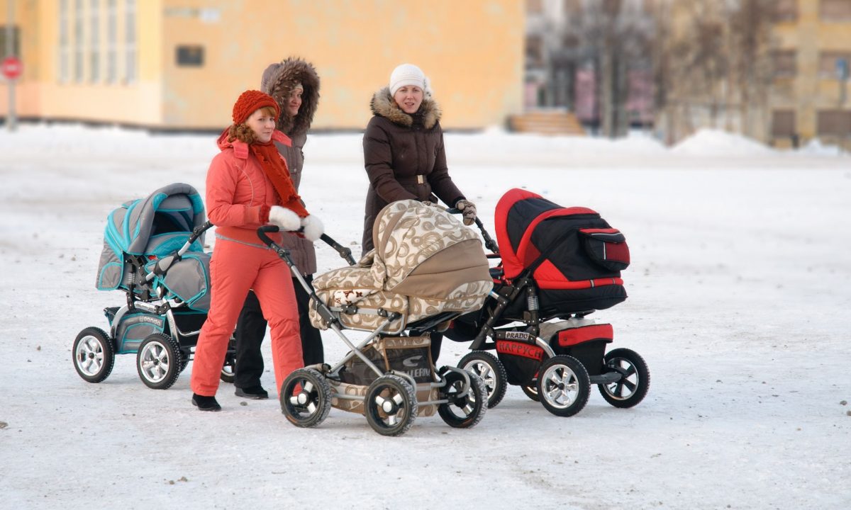 Γιατί οι φιλίες με άλλους νέους γονείς είναι το μυστικό για μια ήρεμη και χαρούμενη αρχή