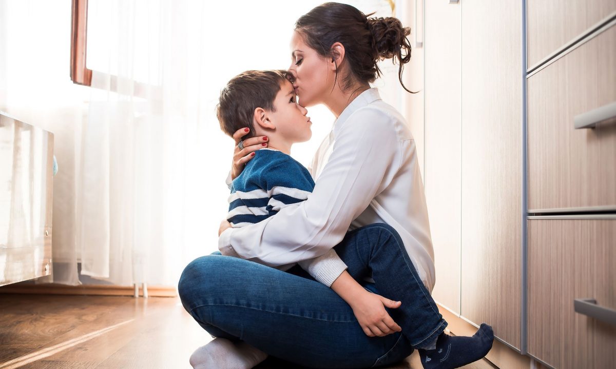 Ενοχές μαμάς: 6 τρόποι να τις διαχειριστείτε για να απολαμβάνετε κάθε στιγμή με το παιδί σας