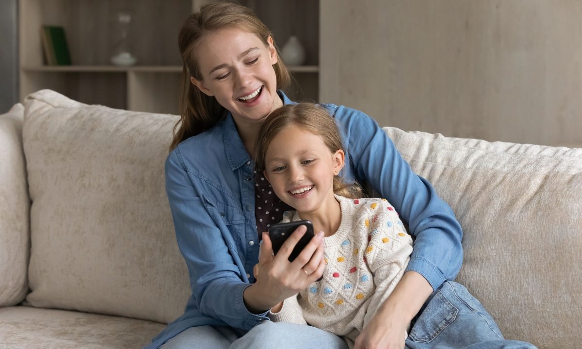 Οι Gen Z γονείς αλλάζουν τους κανόνες της σύγχρονης γονεϊκότητας