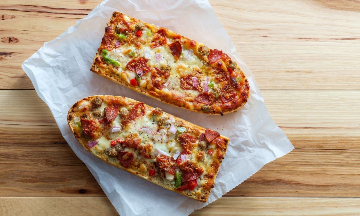 Πίτσα με γαλλική μπαγκέτα σε 20 λεπτά - Η λύση για μαμάδες χωρίς χρόνο