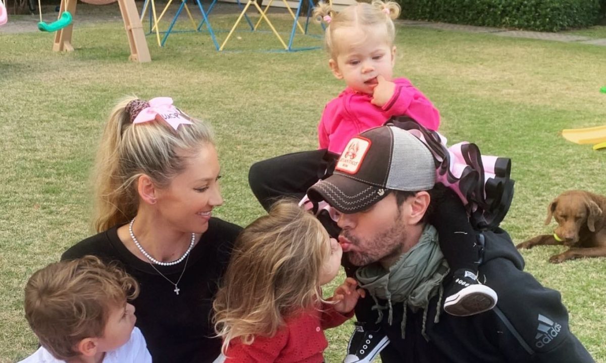 Enrique Iglesias - Anna Kournikova: Η ζωή με τα τέσσερα παιδιά μακριά από τα φώτα της δημοσιότητας