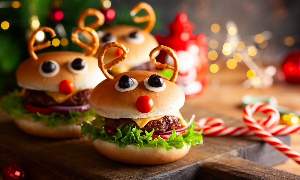 Δεν εντυπωσιάζονται τα παιδιά από το γκουρμέ μενού; Φτιάξτε μπεργκεράκια Ρούντολφ