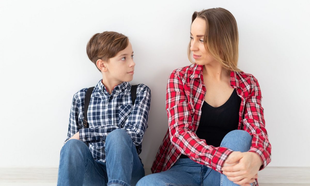 Όταν οι έφηβοι αρχίζουν να λένε ψέματα - Τι πρέπει να ξέρουν οι γονείς