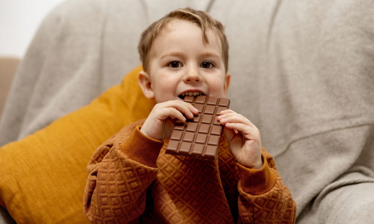 Τι τρώνε πραγματικά τα νήπια 16 - 18 μηνών; Έρευνα αποκαλύπτει