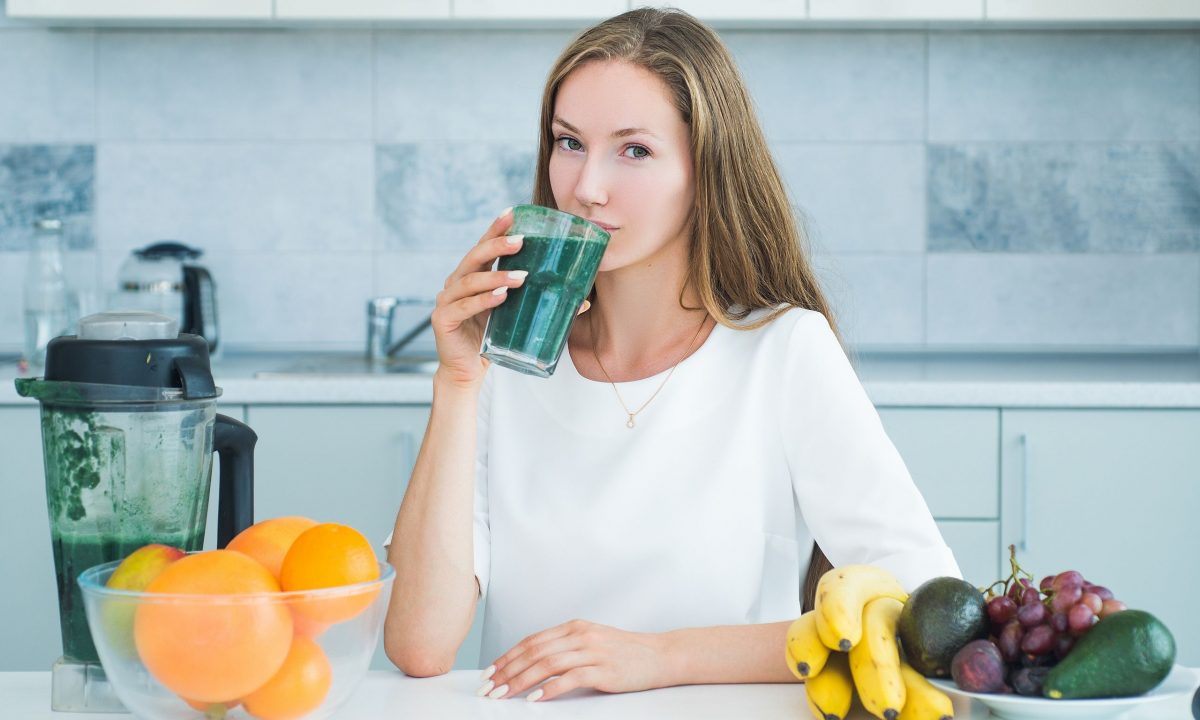 Προσπαθείτε να μείνετε έγκυος; 4 τροφές που πρέπει να τρώτε (και ποιες να αποφεύγετε)