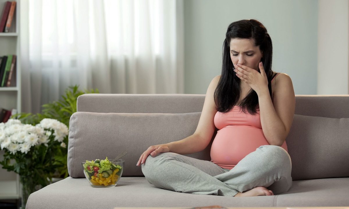 Τι προκαλεί σοβαρή ναυτία στην εγκυμοσύνη; Όλα όσα πρέπει να γνωρίζετε