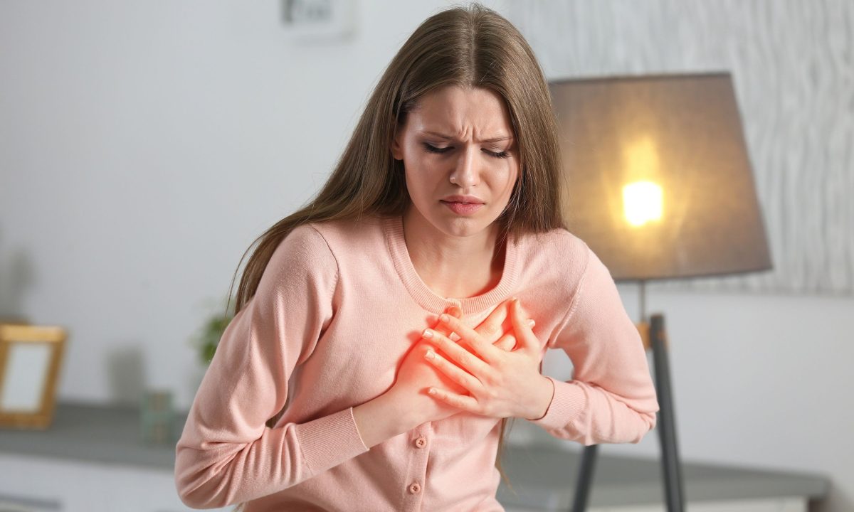 Η καρδιοπάθεια στις γυναίκες: Συμπτώματα που κάθε μαμά πρέπει να ξέρει