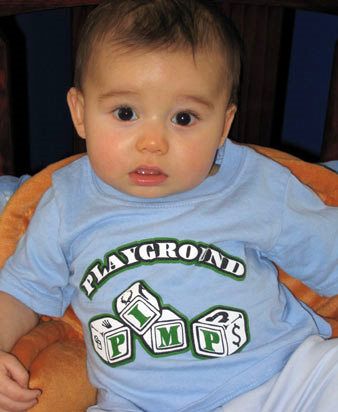 Όταν οι γονείς έχουν χιούμορ τα T-Shirts ξεχωρίζουν!