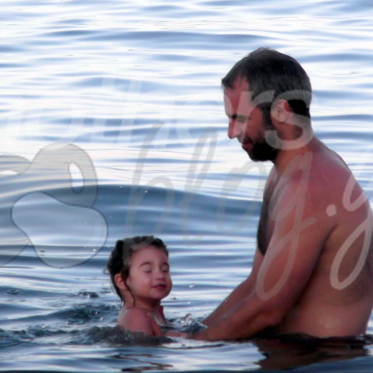 Χρήστος Τριπόδης: «Όταν η κόρη μου μπήκε στην εντατική μου… κόπηκαν τα πόδια!»