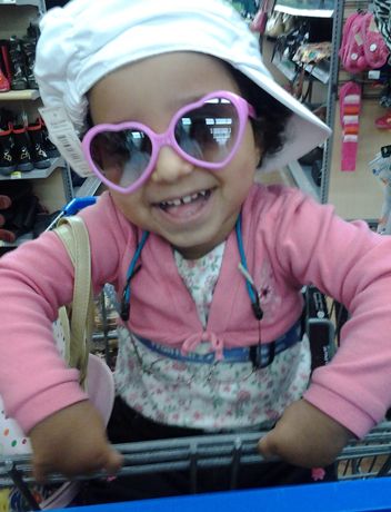 Οι πιο απίθανες φωτογραφίες μωρών με γυαλιά!