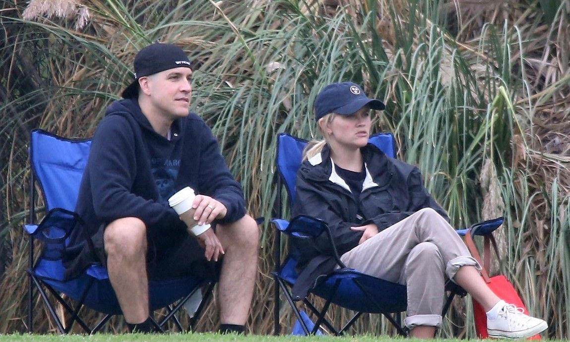 Reese Witherspoon: Στον αγώνα ποδοσφαίρου του γιου της