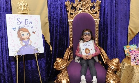 Διάσημοι σταρ με τα παιδιά τους στην πρεμιέρα της νέας πριγκίπισσας του Disney