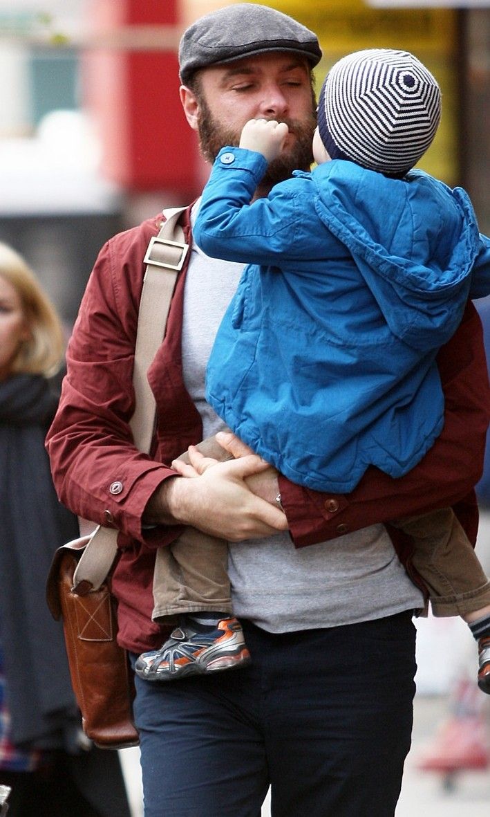 Naomi Watts: Στα πλατό της ταινίας του Liev Schreiber με το γιο της