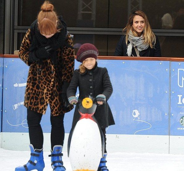 Jessica Alba: Το special ταξίδι της με την Honor στο Λονδίνο