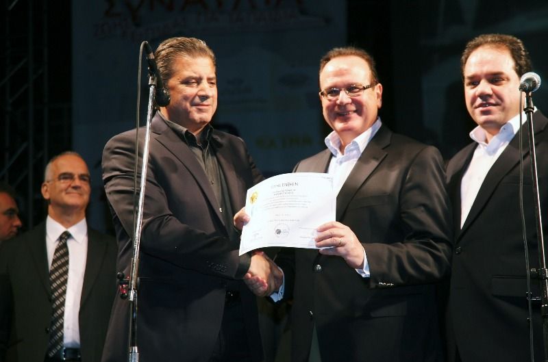 Μήνυμα Ζωής και Ελπίδας για τα Παιδιά έστειλαν χιλιάδες θεατές στη φιλανθρωπική συναυλία του Ιατρείου Κοινωνικής Αποστολής στο Κλειστό Γήπεδο Μπάσκετ Ο.Α.Κ.Α