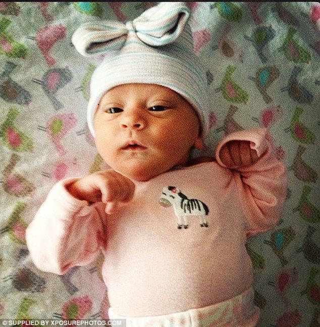 Οι πρώτες φωτογραφίες της νεογέννητης κόρης της Rosie O’ Donell