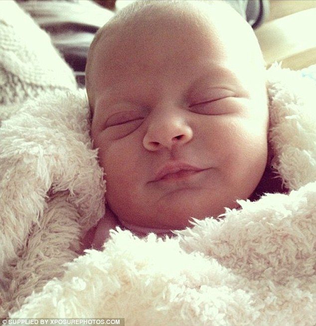 Οι πρώτες φωτογραφίες της νεογέννητης κόρης της Rosie O’ Donell