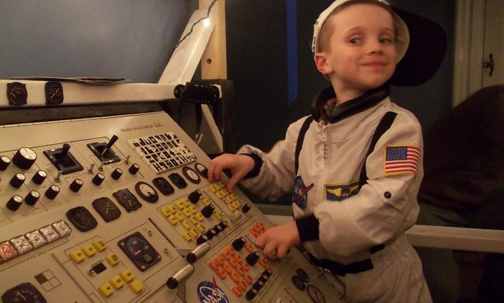 Το αγόρι με το πιο cool κρεβάτι του κόσμου!