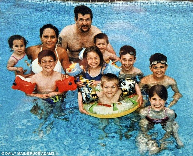 Της έλεγαν πως δεν θα κάνει παιδιά και απέκτησε… δέκα! (φωτογραφίες)