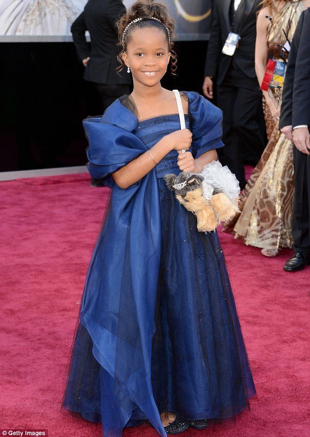 Η μικρότερη ηθοποιός, υποψήφια για Όσκαρ, έκανε μόδα τις τσάντες-ζωάκια!