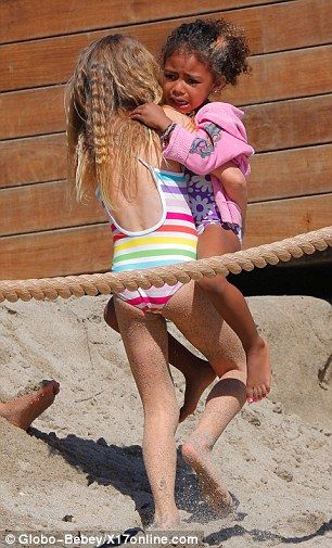 Heidi Klum: Ξέγνοιαστες στιγμές με τα παιδιά της στην παραλία! (φωτό)