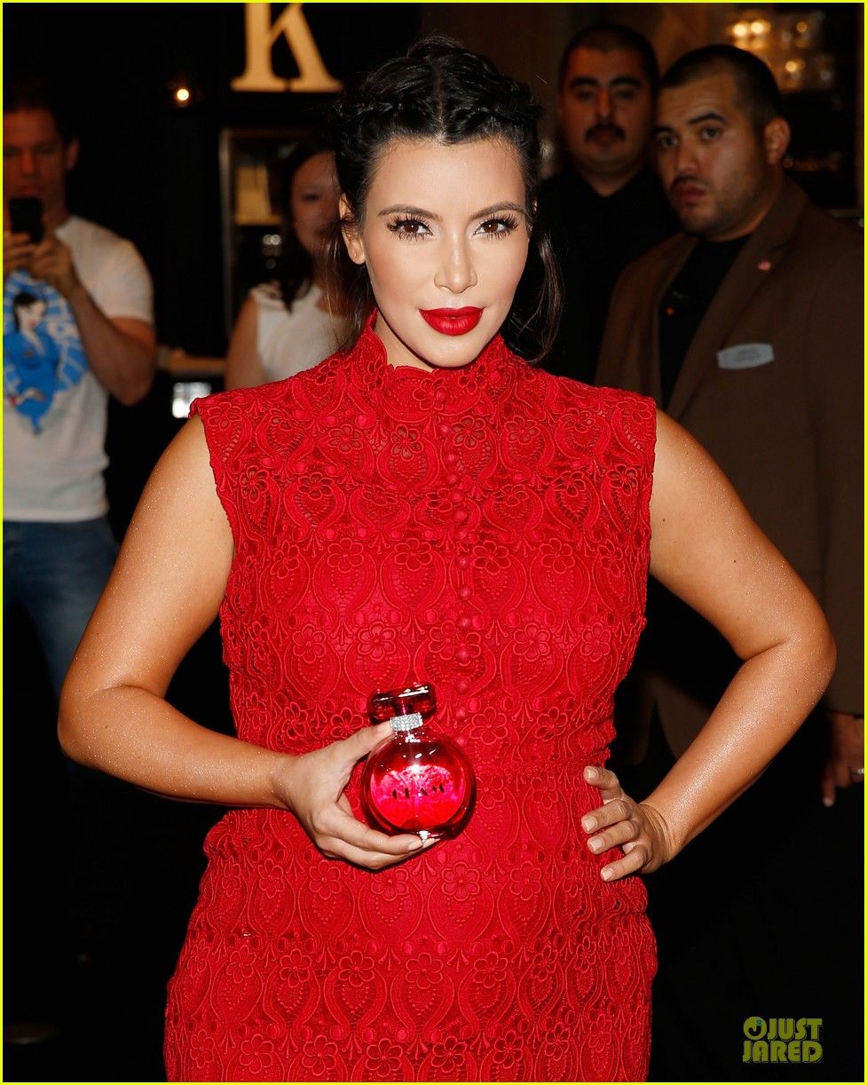 Kim Kardashian: Η πρώτη στυλιστική επιλογή κατά την εγκυμοσύνη της που παίρνει άριστα με τόνο!