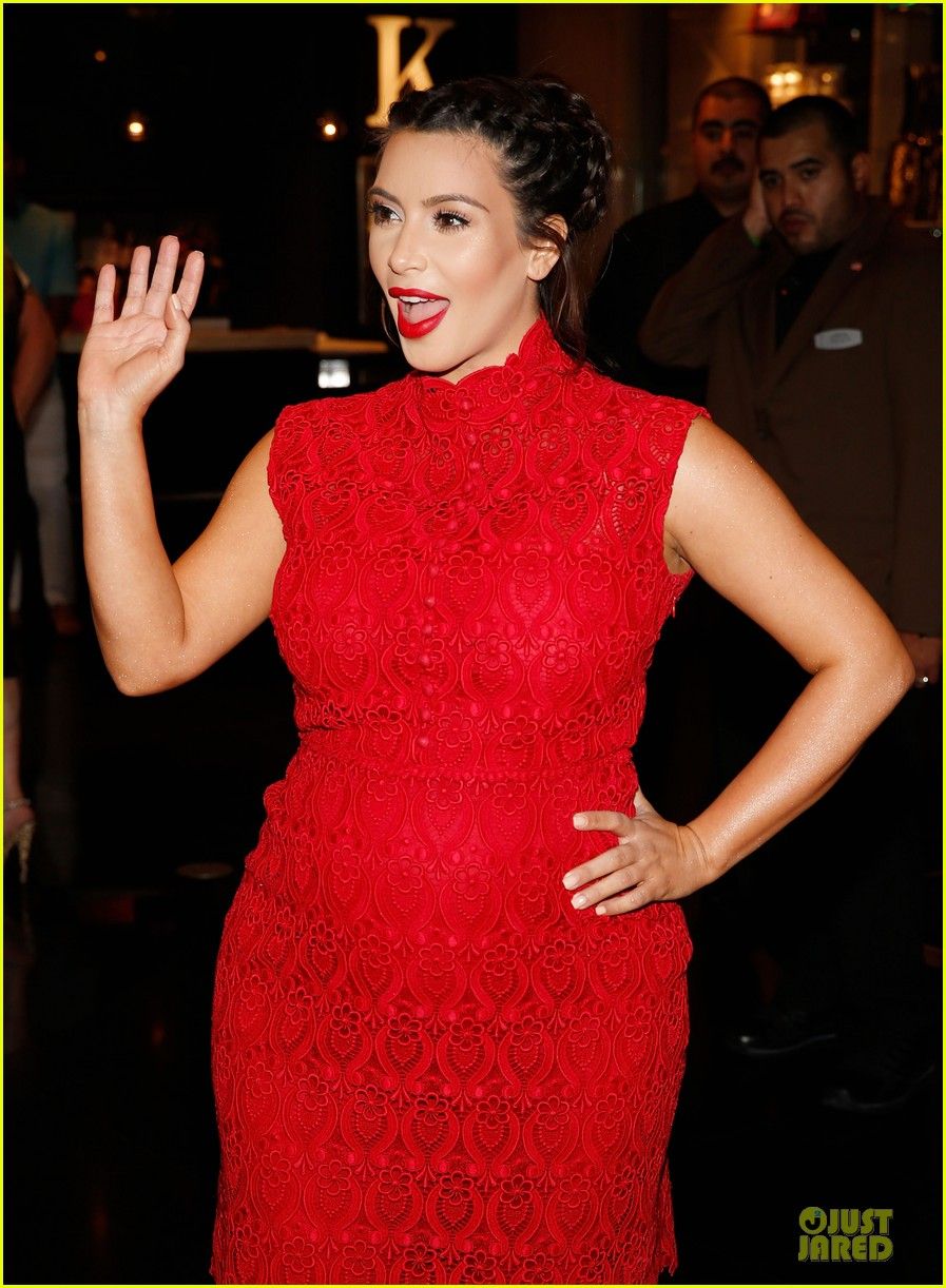 Kim Kardashian: Η πρώτη στυλιστική επιλογή κατά την εγκυμοσύνη της που παίρνει άριστα με τόνο!