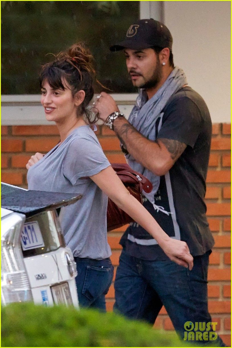 Η μεγάλη κοιλιά της Penelope Cruz!(φωτό)