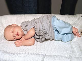 Πιτ-Τζολί: Η κόρη τους είναι το πρώτο μωρό που έγινε κέρινο ομοίωμα στο Μουσείο της Μαντάμ Τισό!