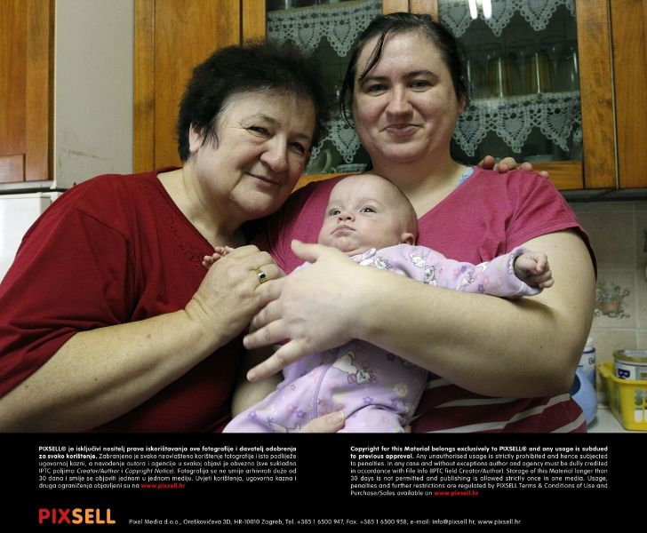 Μωρό γεννήθηκε στις 25 βδομάδες κύησης ,480 γρ. και τα κατάφερε!