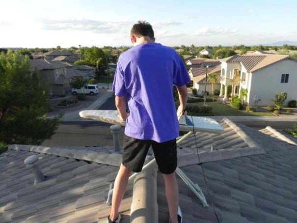 Ο έφηβος Κέβιν έχει για χόμπι του να σιδερώνει στα πιο απίθανα μέρη! (φωτό)