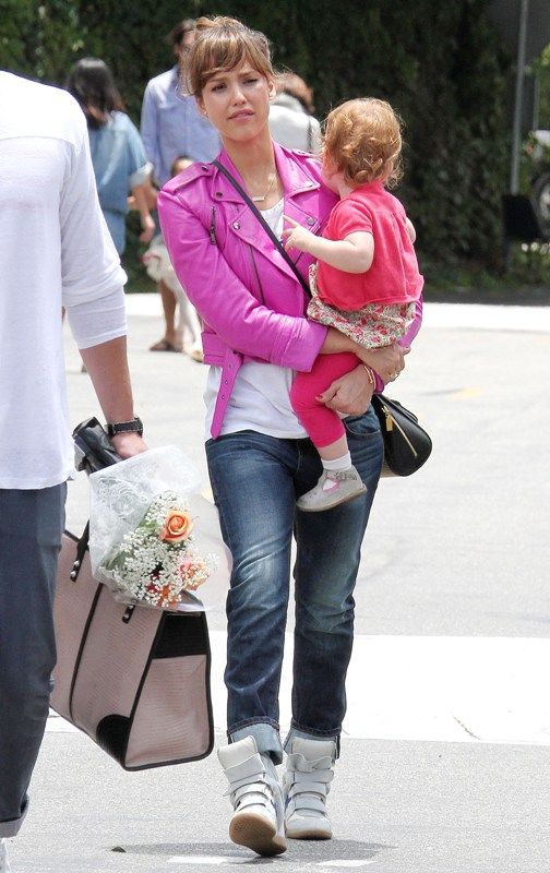 Τζέσσικα Άλμπα: Πρωινό γεύμα με την οικογένεια της!