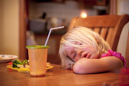 Φωτογραφίες μωρών που κοιμούνται στα πιο απίθανα μέρη!