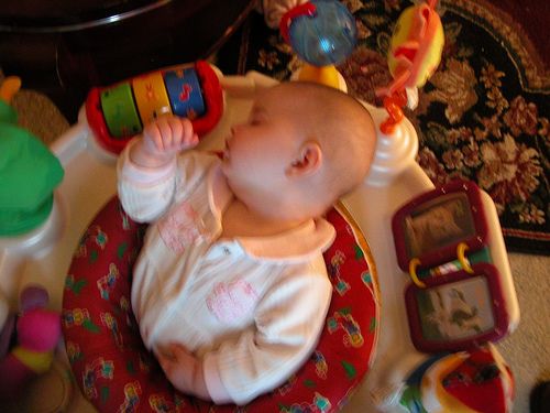 Φωτογραφίες μωρών που κοιμούνται στα πιο απίθανα μέρη!