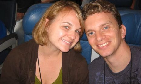 Η συγκινητική ιστορία ενός ζευγαριού που υιοθέτησε ένα χαριτωμένο κοριτσάκι από την Αιθιοπία! (βίντεο)