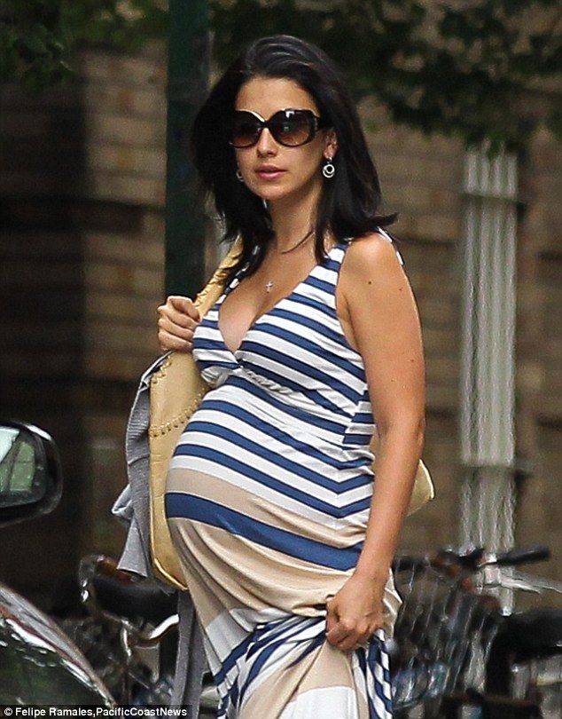 Τέλειο στυλ ακόμα και σε προχωρημένη εγκυμοσύνη! Πάρτε μαθήματα από την…