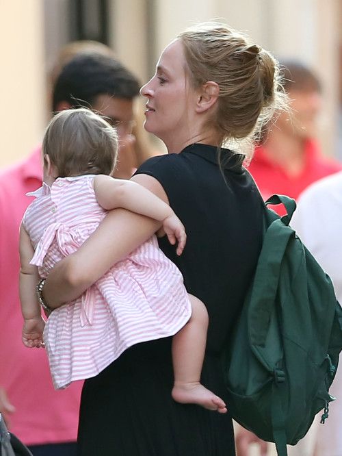 Ούμα Θέρμαν: Οι πρώτες φωτογραφίες της ενός έτους κόρης της!