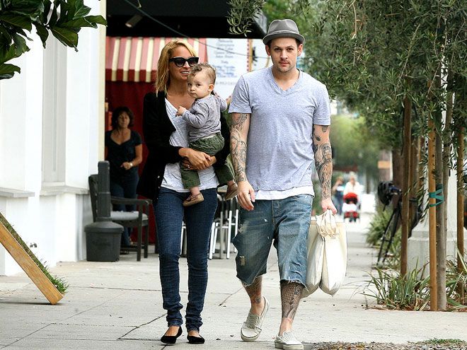 Το οικογενειακό άλμπουμ της Νικόλ Ρίτσι με τα παιδιά της! (50+ φωτογραφίες)