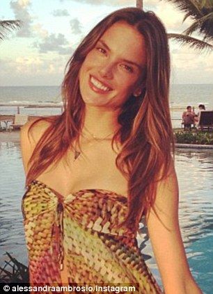 Τα κορυφαία μοντέλα του κόσμου σε παιδικές φωτογραφίες