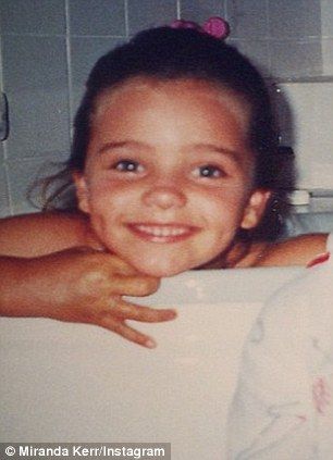 Τα κορυφαία μοντέλα του κόσμου σε παιδικές φωτογραφίες