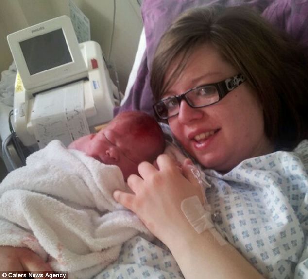 Η ιστορία του αγοριού που γεννήθηκε με τεράστια κύστη στον λαιμό!