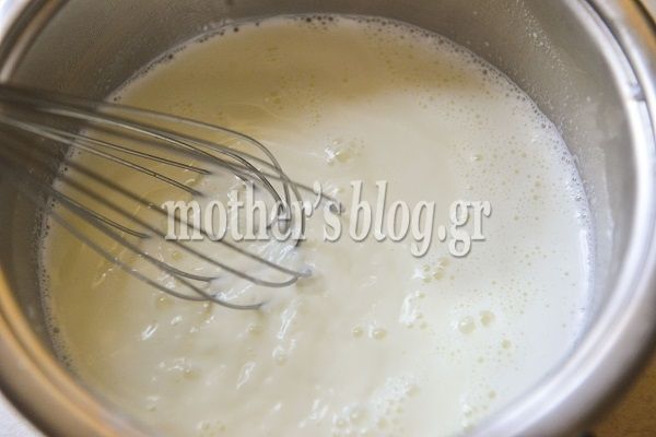 Συνταγή για απολαυστική, ζεστή κρέμα σοκολάτας με τραγανό μπισκότο φυστικιού από τον Γιώργο Γεράρδο