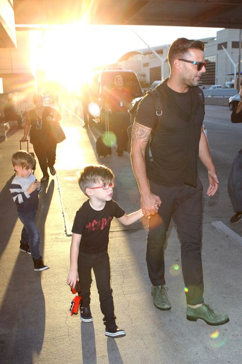 Κούκλος ο μπαμπάς, καρδιοκατακτητές και οι γιοι! Ποιοι είναι;