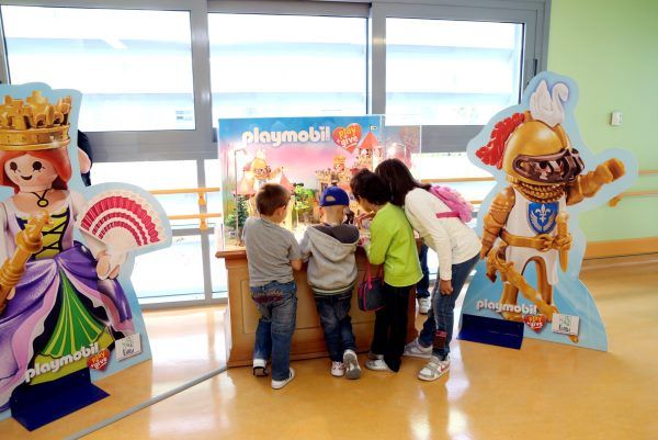 PLAYMOBIL play & give 2013: Για 2η συνεχή χρονιά στο πλευρό του Συλλόγου Φίλων Παιδιών με καρκίνο ΕΛΠΙΔΑ