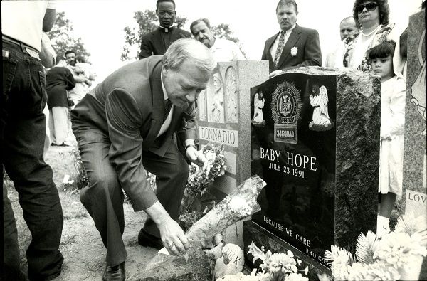 22 χρόνια μετά βρέθηκε ο δολοφόνος του μικρού κοριτσιού που δεν το αναζήτησε ποτέ κανείς (εικόνες)