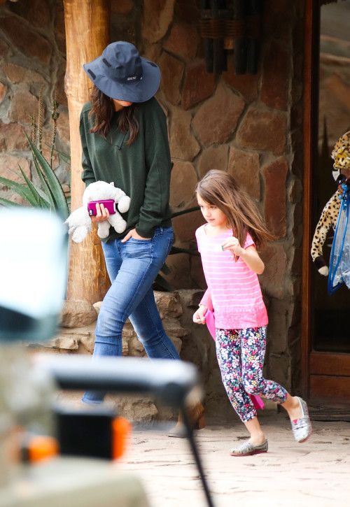 Η Σούρι πήγε για σαφάρι στην Αφρική!