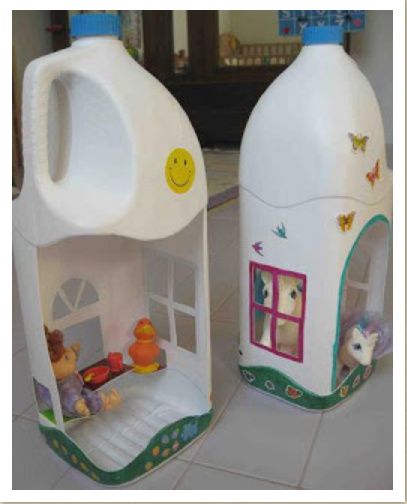 Φοβερή κατασκευή: Φτιάξτε κουκλοσπιτάκια για τα παιδιά από μπουκάλια απορρυπαντικών!