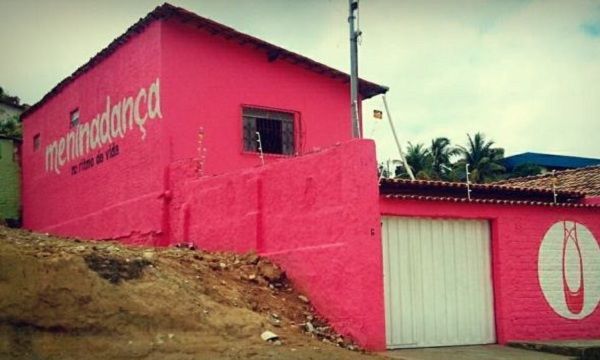 Ανήλικη ιερόδουλη: «Μετά το σεξ με πετάνε βίαια στο δρόμο»